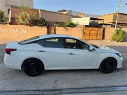 نیسان ئەلتیما